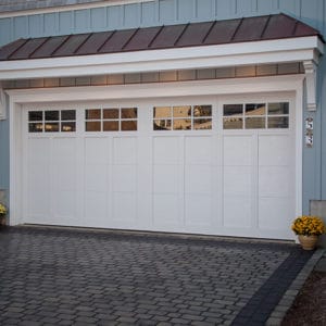 921 6p White Garage Door